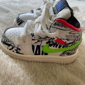 Nike Jordan 1 mid all over logos